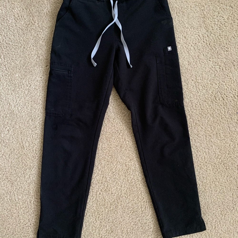 FIgs-Black Yola Skinny Pants. XS Petite. Brand New